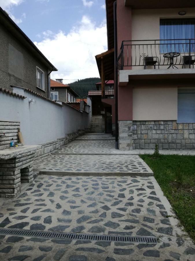 Hotel Къща Генчеви Sarnitsa Esterno foto